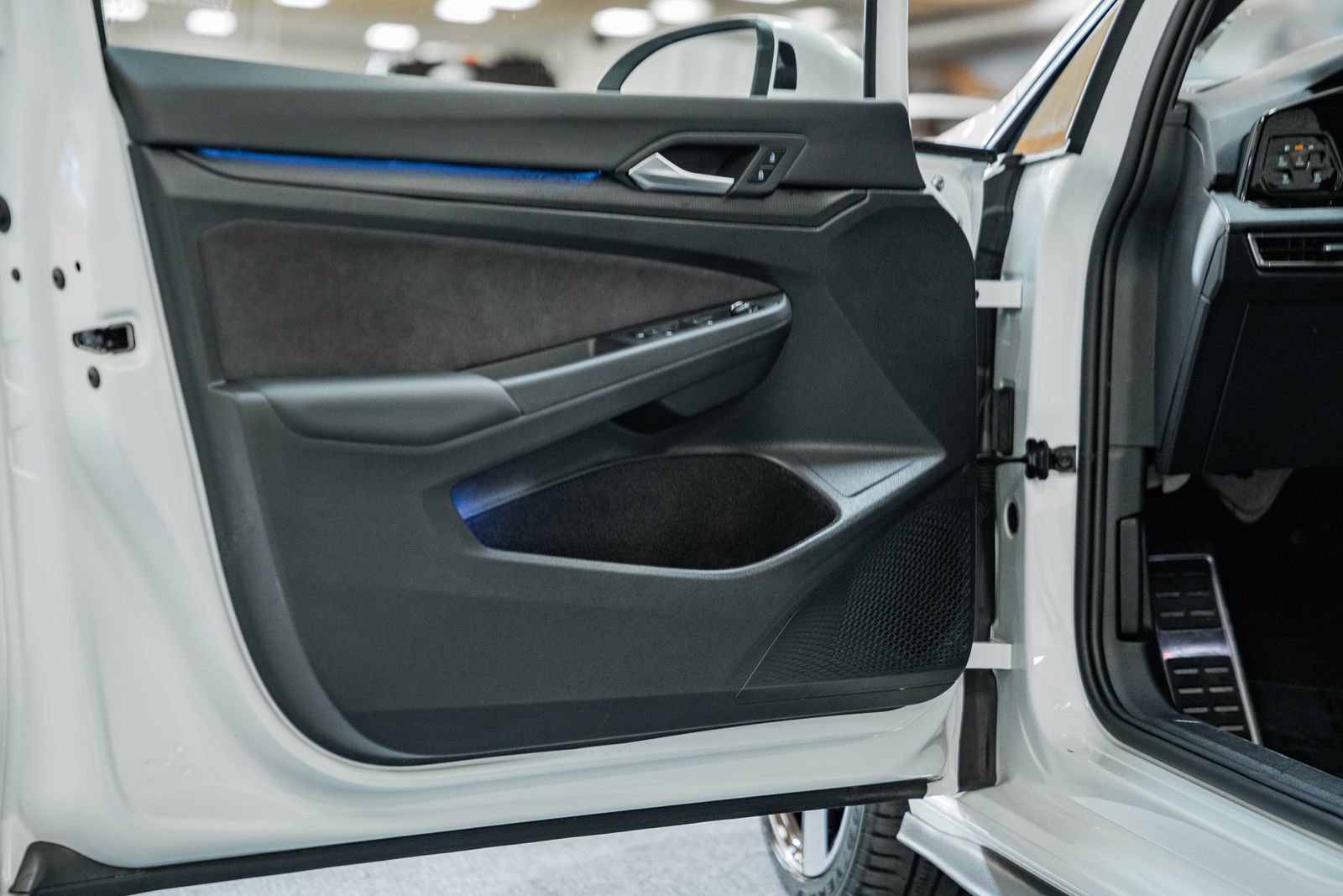 Used 2024 Volkswagen GTI S image 40