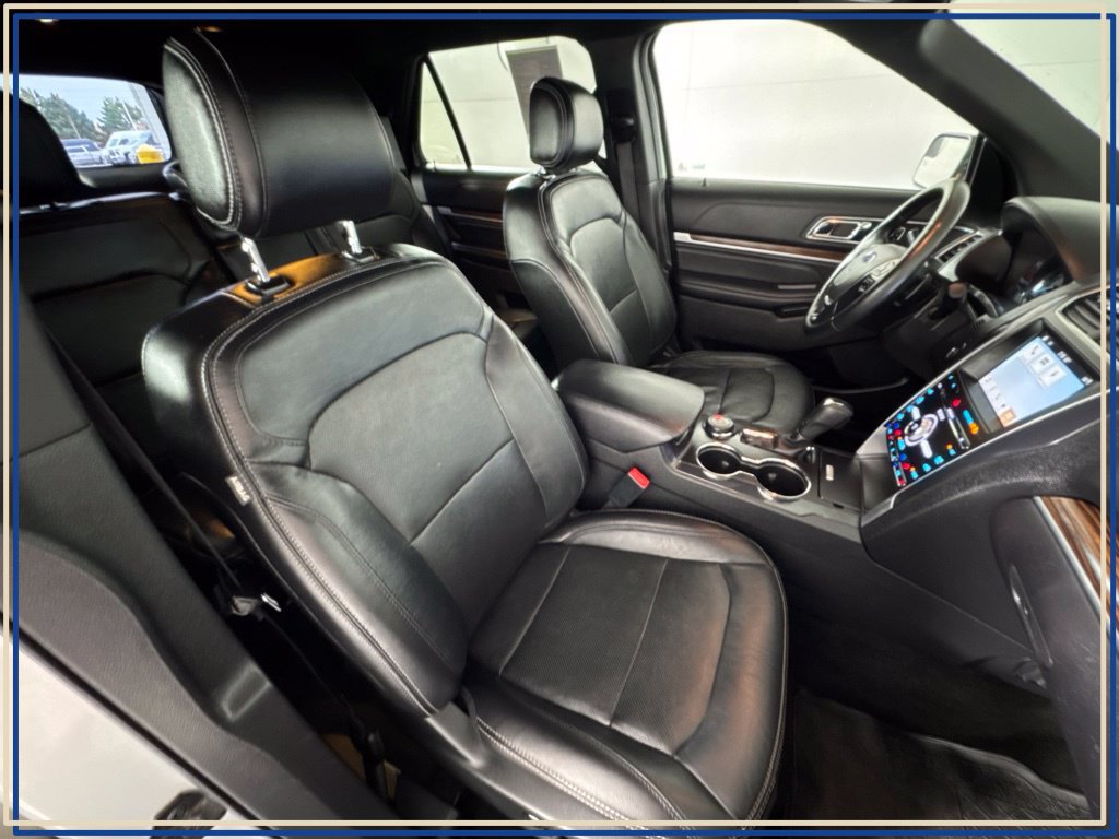 Used 2017 Ford Explorer Limited AWD/4WD image 44