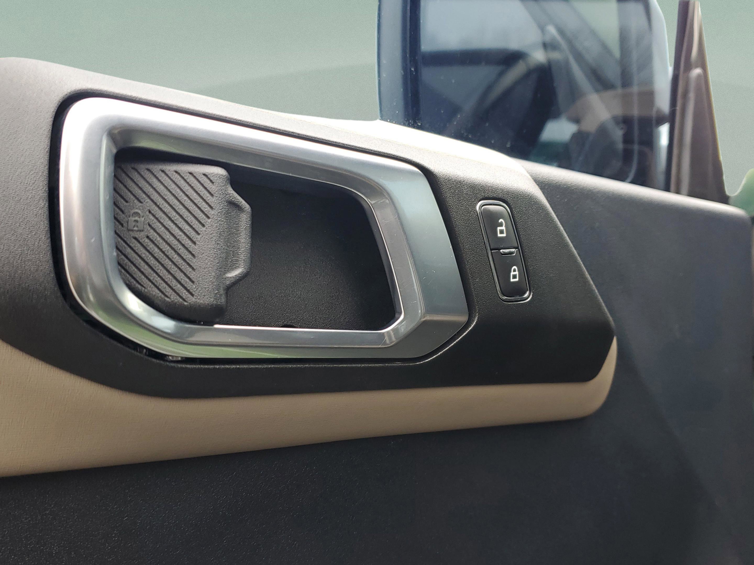 Certified 2023 Ford Bronco Wildtrak image 19