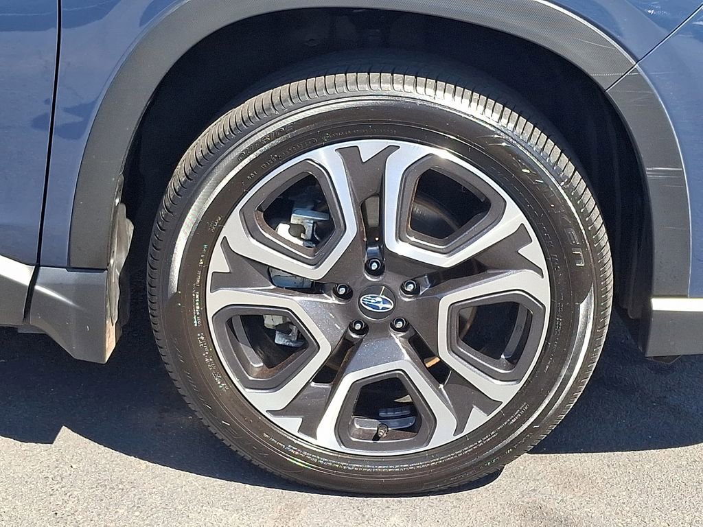 Used 2023 Subaru Ascent Touring image 8