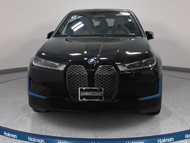 Certified 2024 BMW iX xDrive50 w/ Premium Package AWD/4WD image 2