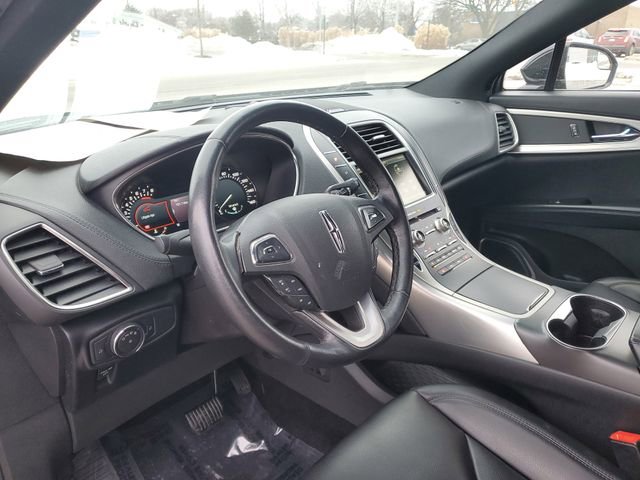 Used 2016 Lincoln MKX Premiere w/ Cargo Accessories Package image 11