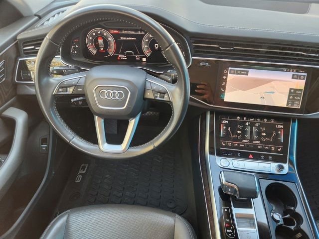 Used 2020 Audi Q8 Prestige image 29