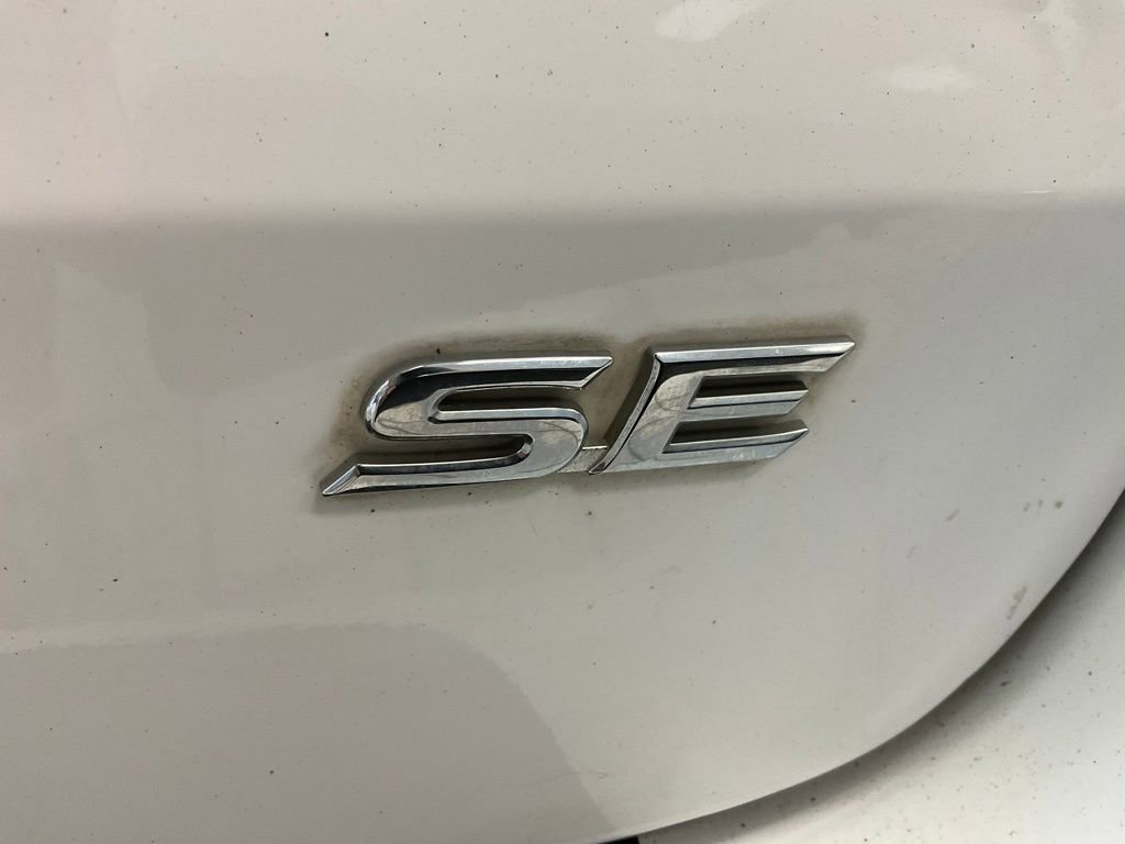 Used 2013 Toyota Sienna SE FWD image 24