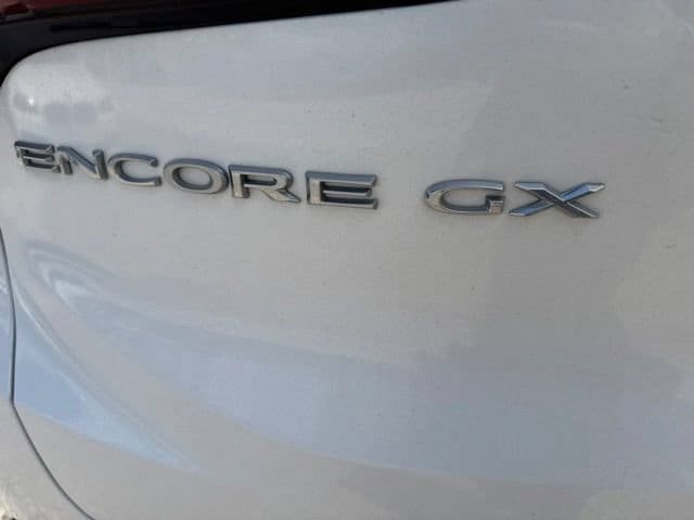 Used 2020 Buick Encore GX Essence w/ Experience Buick Package FWD image 7