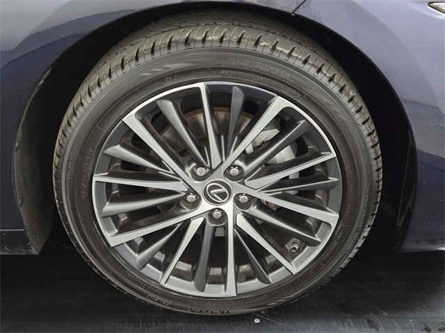 Used 2022 Lexus ES 350 w/ Premium Package image 9