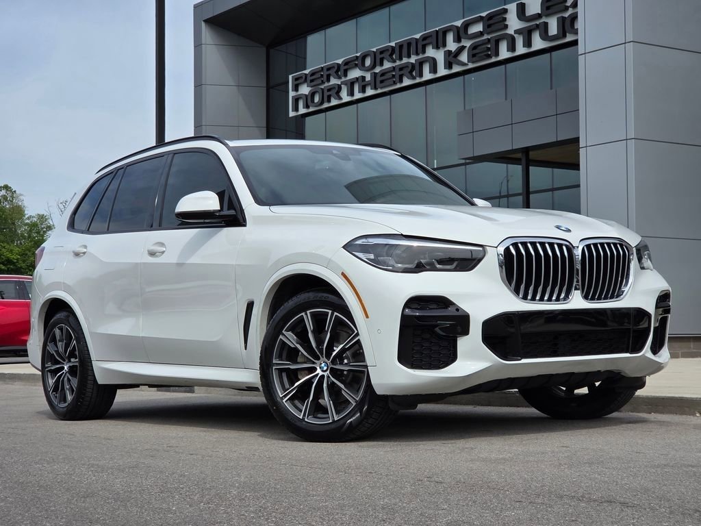 Used 2022 BMW X5 xDrive40i w/ M Sport Package AWD/4WD image 2
