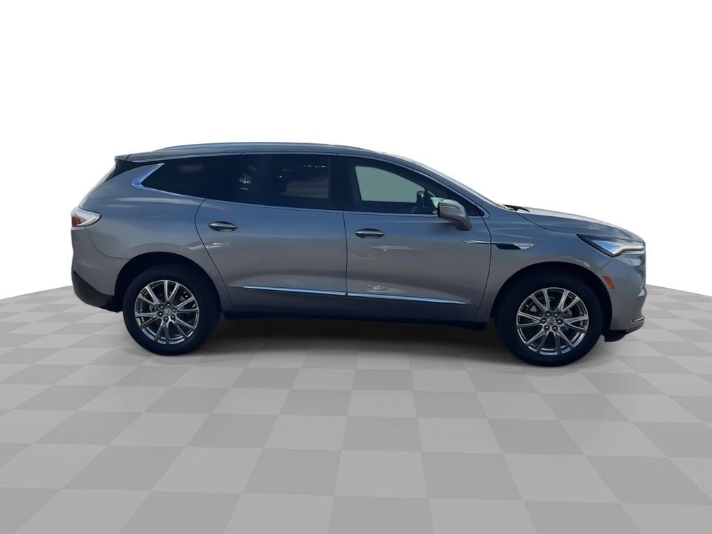Certified 2023 Buick Enclave Essence w/ Experience Buick Package FWD image 2