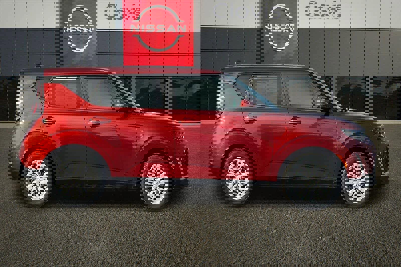 Used 2023 Kia Soul LX image 9