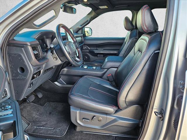 Used 2023 Ford Expedition Max Limited image 17