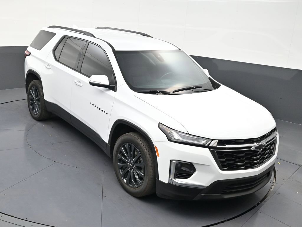 Used 2024 Chevrolet Traverse RS FWD image 18