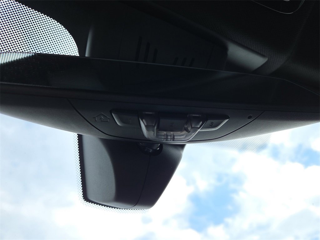 Used 2023 BMW X5 xDrive45e image 26