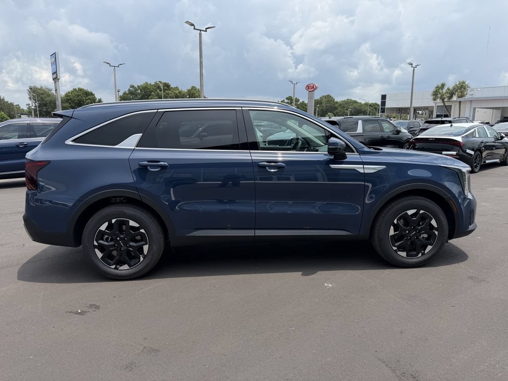 New 2026 Kia Sorento S FWD image 3