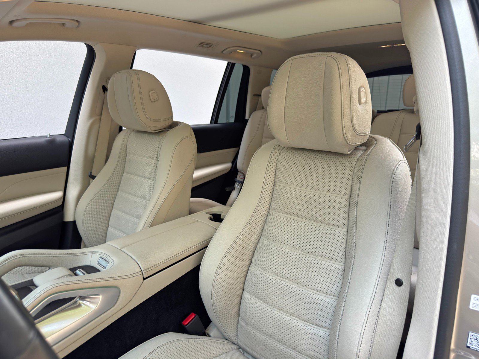 Used 2023 Mercedes-Benz GLS 450 4MATIC image 47