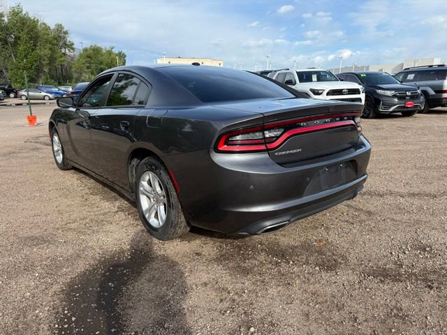 Used 2022 Dodge Charger SXT RWD image 3