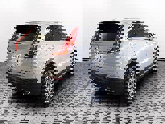 Certified 2023 Cadillac XT4 Luxury w/ Driver Awareness Package image 6