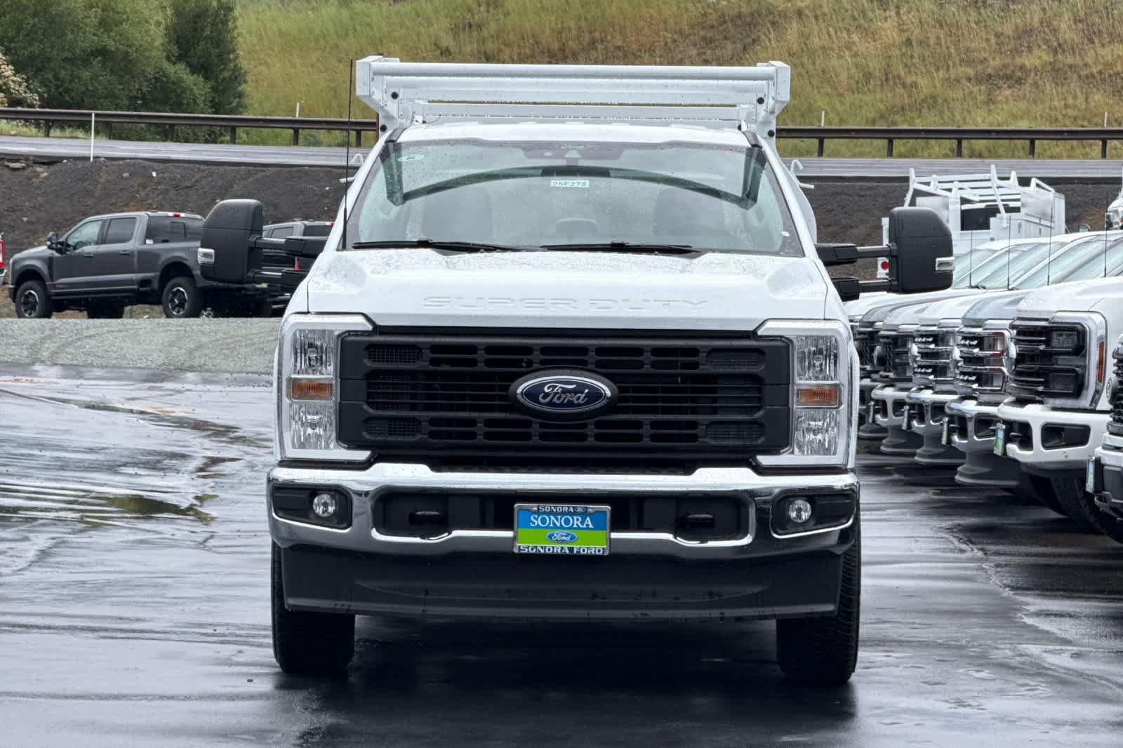 New 2025 Ford F250 XL w/ XL Chrome Package AWD/4WD image 3
