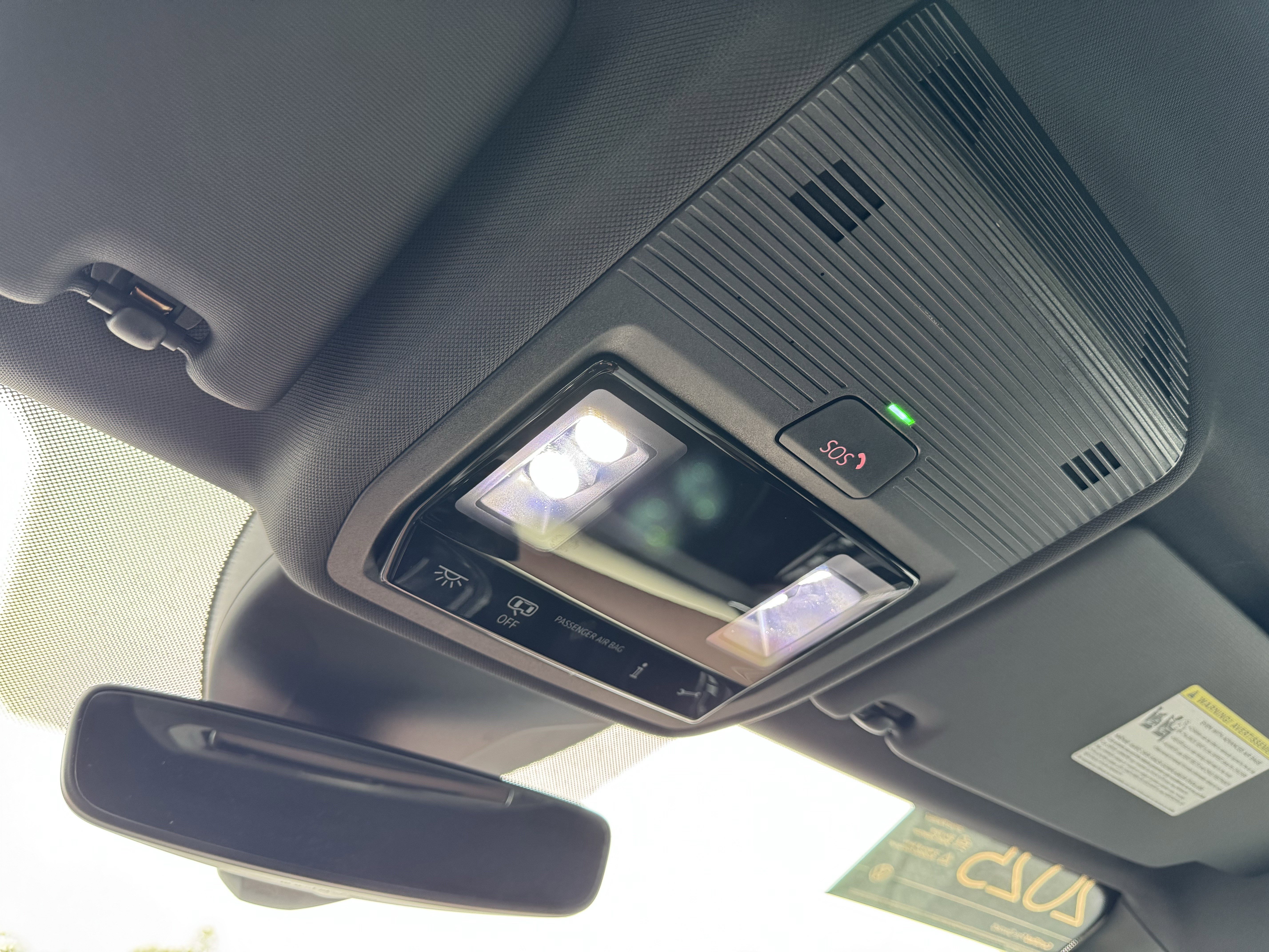 Used 2025 Volkswagen ID.4 Pro image 27