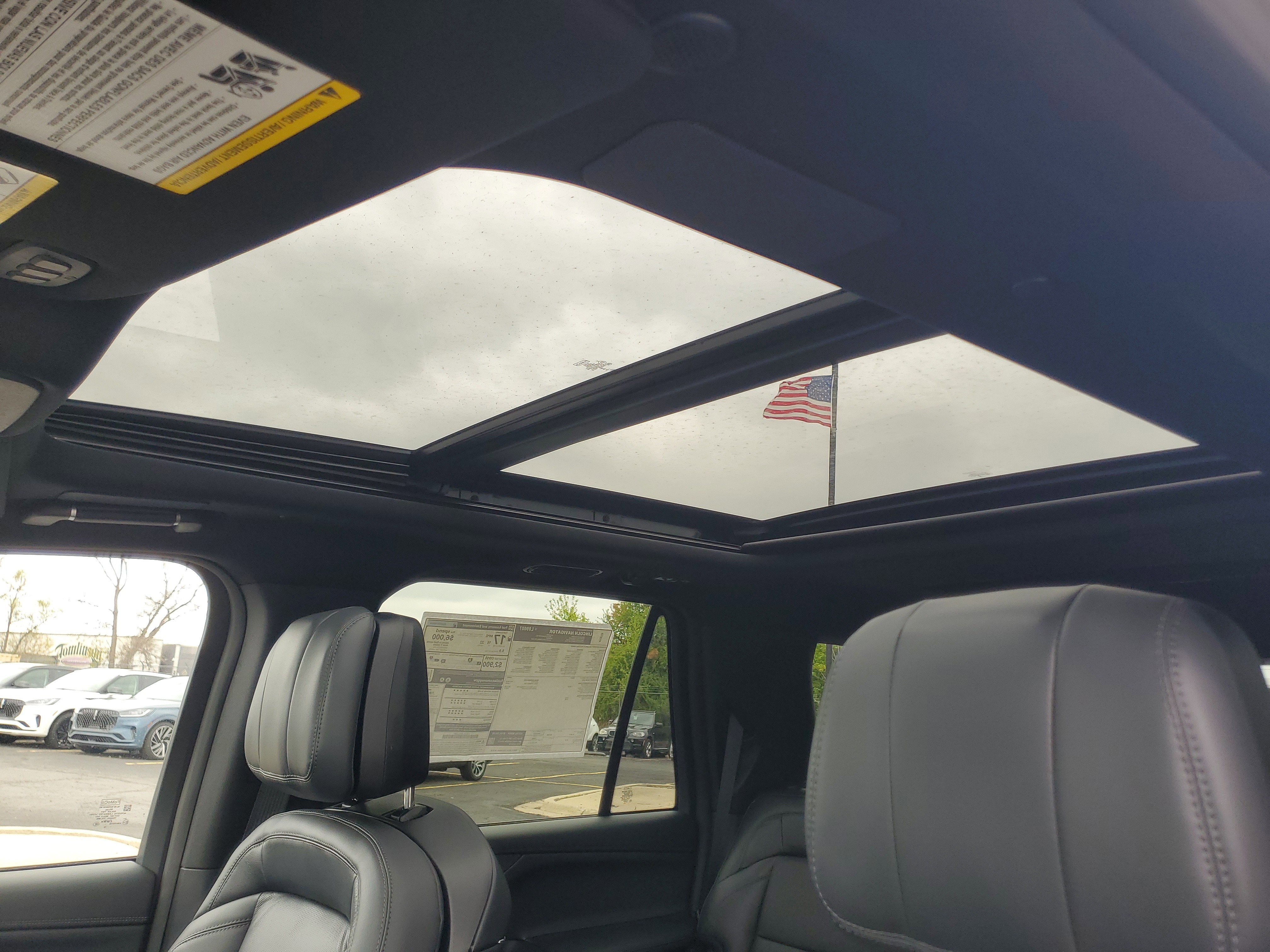 New 2026 Lincoln Navigator Reserve AWD/4WD image 11