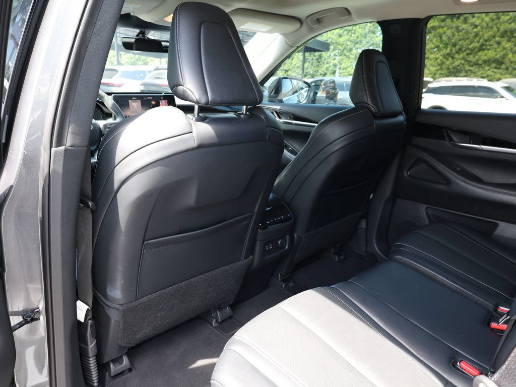 Certified 2023 INFINITI QX60 Pure FWD image 18