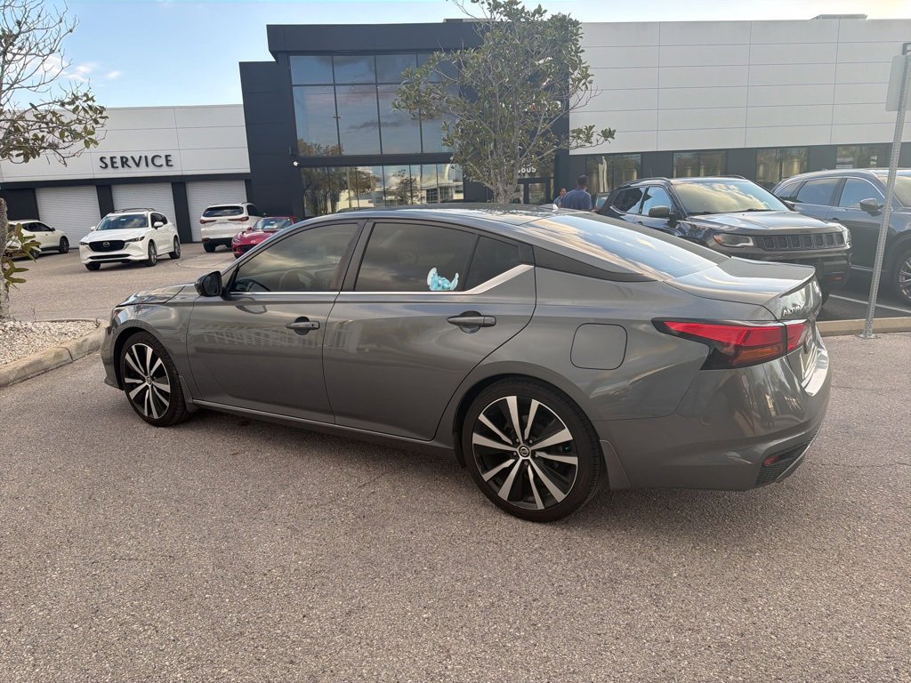 Used 2019 Nissan Altima 2.5 SR w/ SR Premium Package image 10