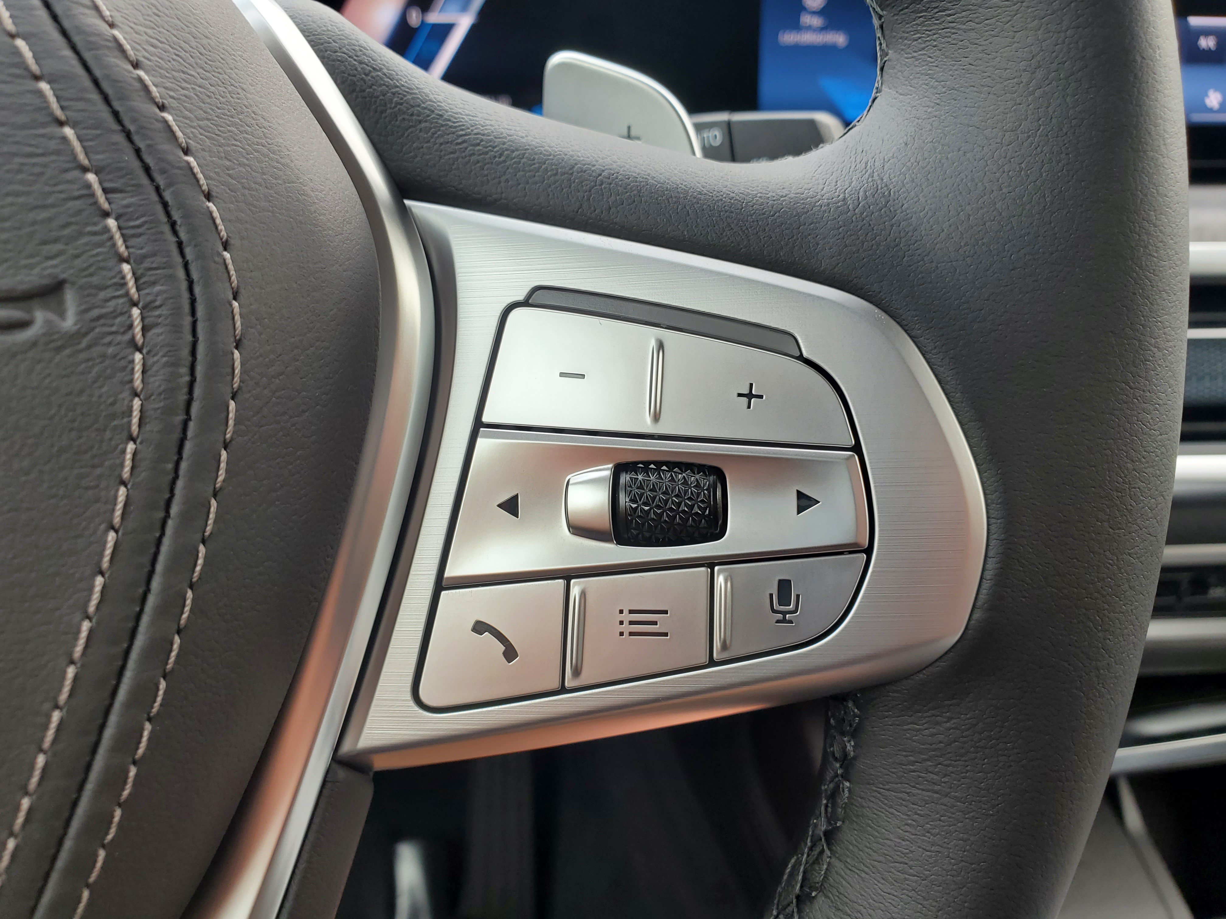 New 2027 BMW X7 xDrive40i AWD/4WD image 14