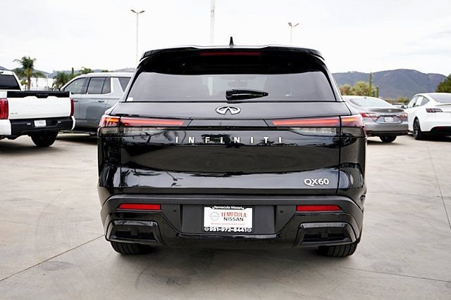 Used 2024 INFINITI QX60 Luxe FWD image 4