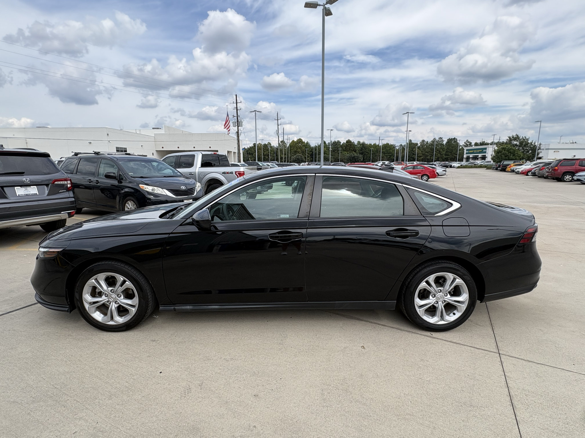 Certified 2024 Honda Accord LX image 5