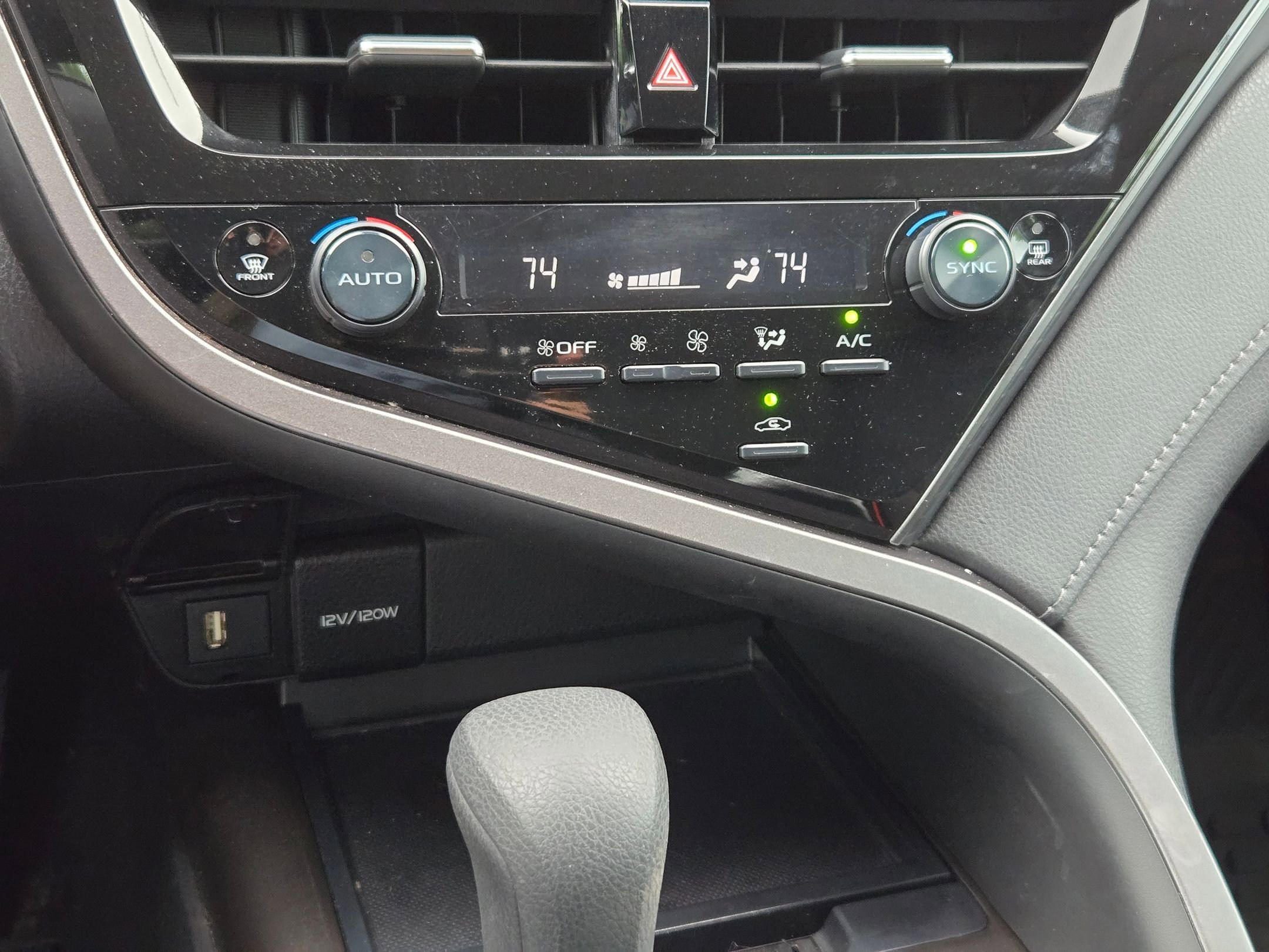 Used 2023 Toyota Camry LE FWD image 18
