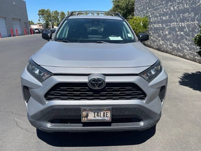 Used 2021 Toyota RAV4 LE AWD/4WD image 2