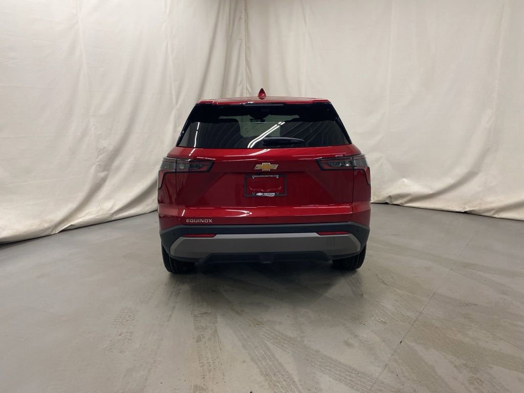 New 2026 Chevrolet Equinox LT w/ Safety and Technology Package FWD image 7