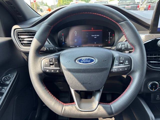 Used 2025 Ford Escape ST-Line Select AWD/4WD image 18