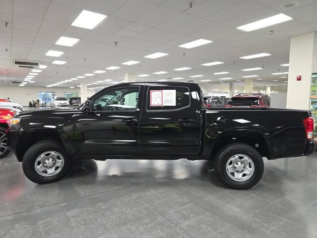 Used 2023 Toyota Tacoma SR AWD/4WD image 3
