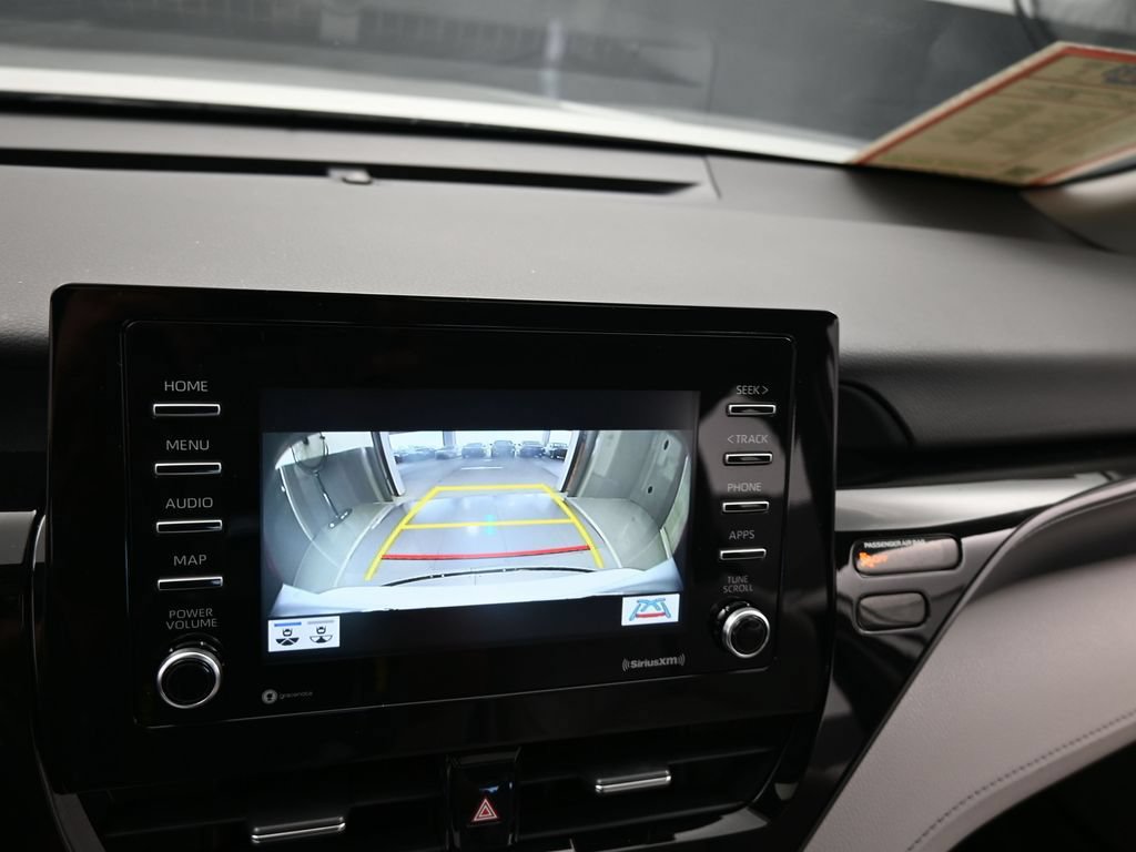 Used 2021 Toyota Camry SE w/ Cold Weather Package AWD/4WD image 18