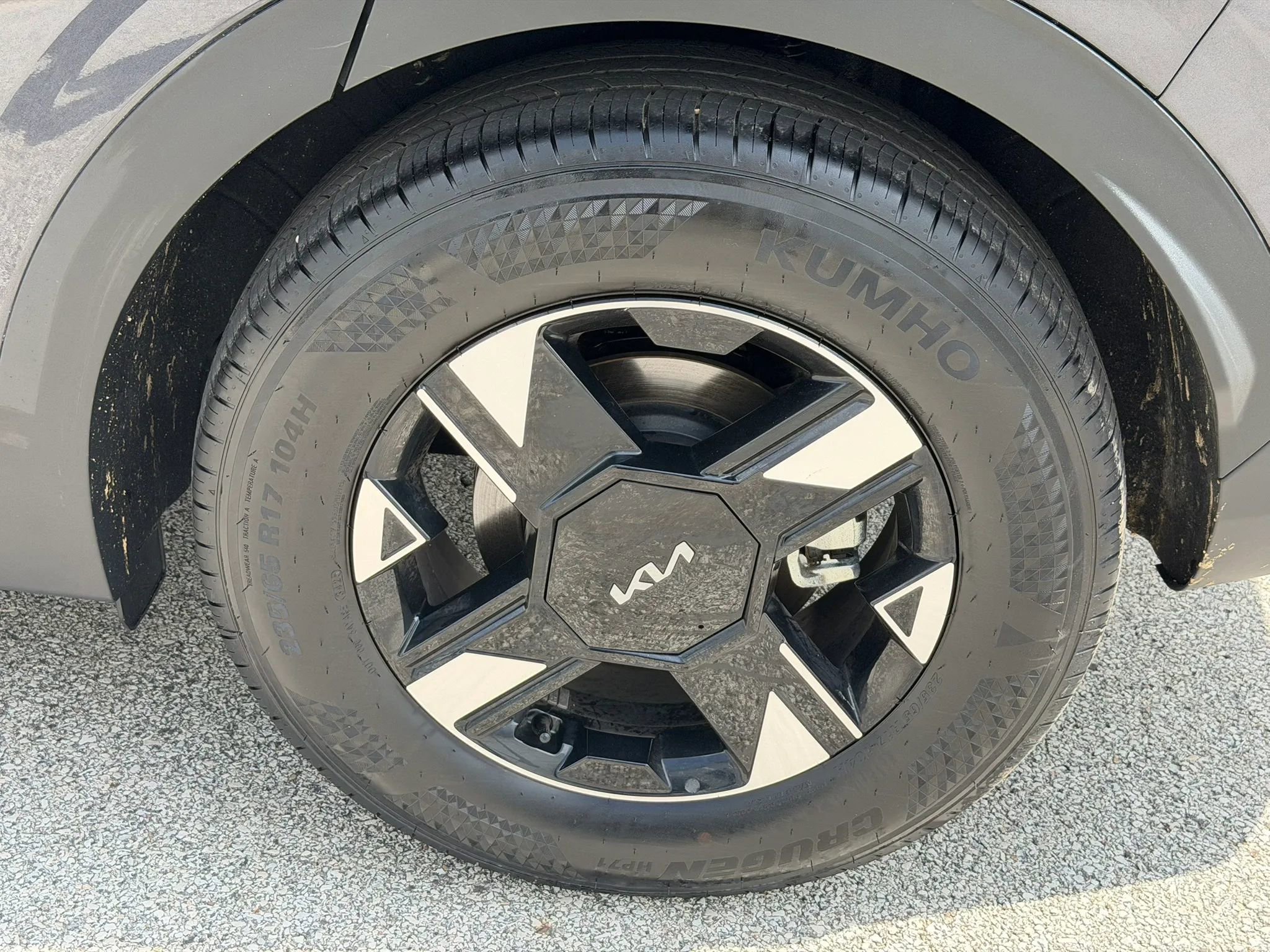 Used 2026 Kia Sportage LX FWD image 9