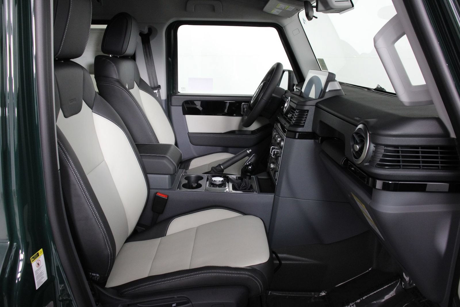 Used 2025 INEOS Grenadier Station Wagon AWD/4WD image 10