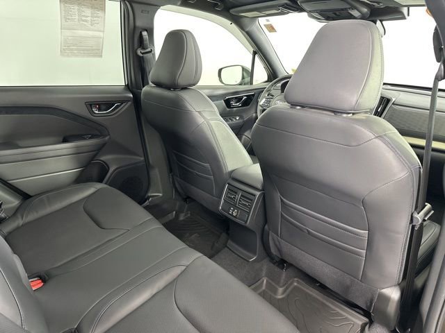 Used 2025 Subaru Forester Limited image 28