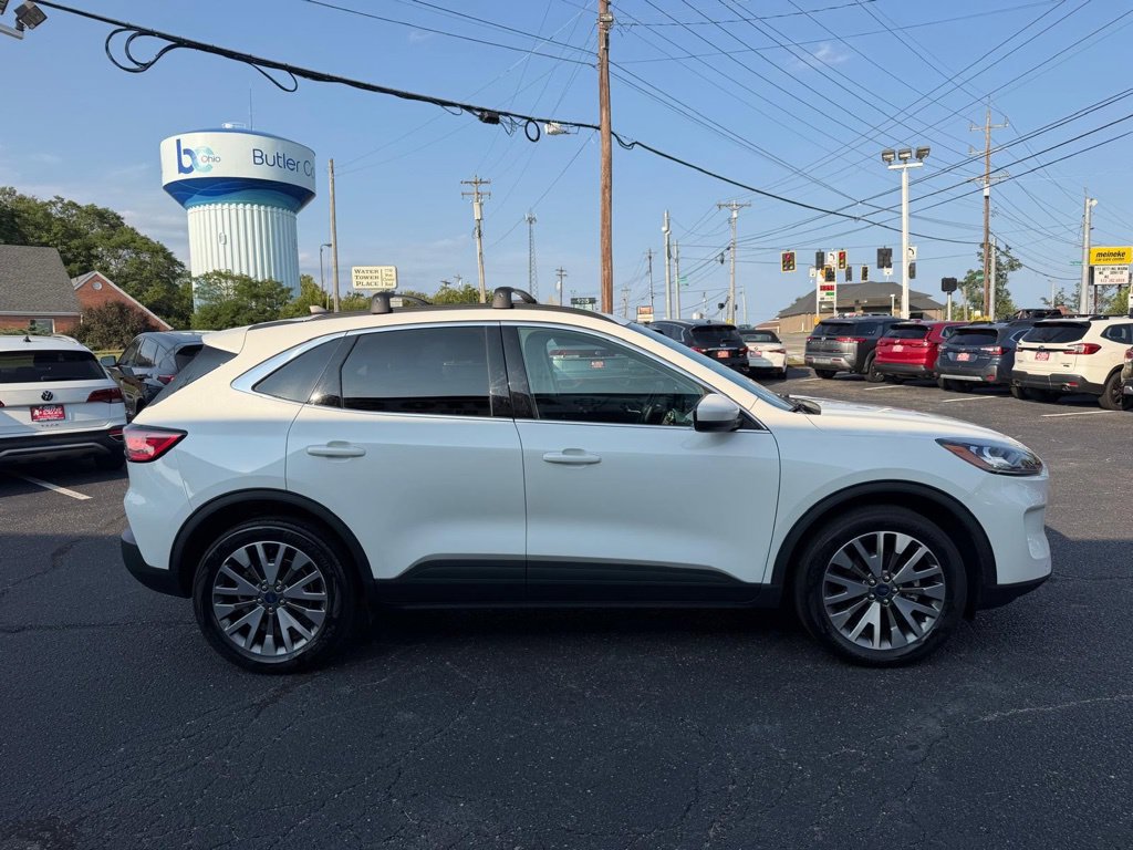 Used 2022 Ford Escape Titanium AWD/4WD image 5