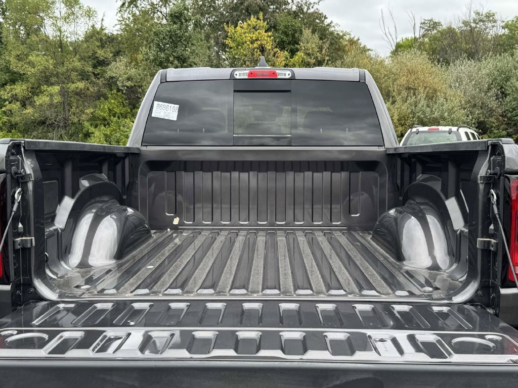 Used 2026 RAM 1500 Warlock AWD/4WD image 29