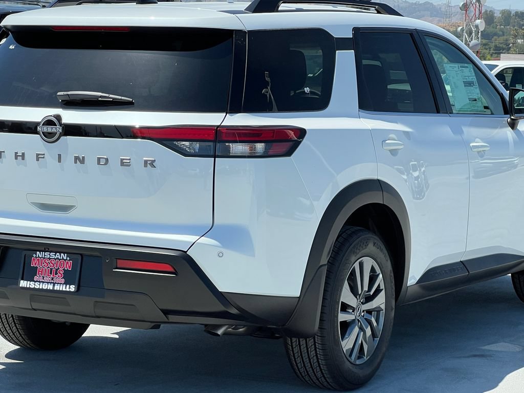 New 2026 Nissan Pathfinder SV FWD image 8