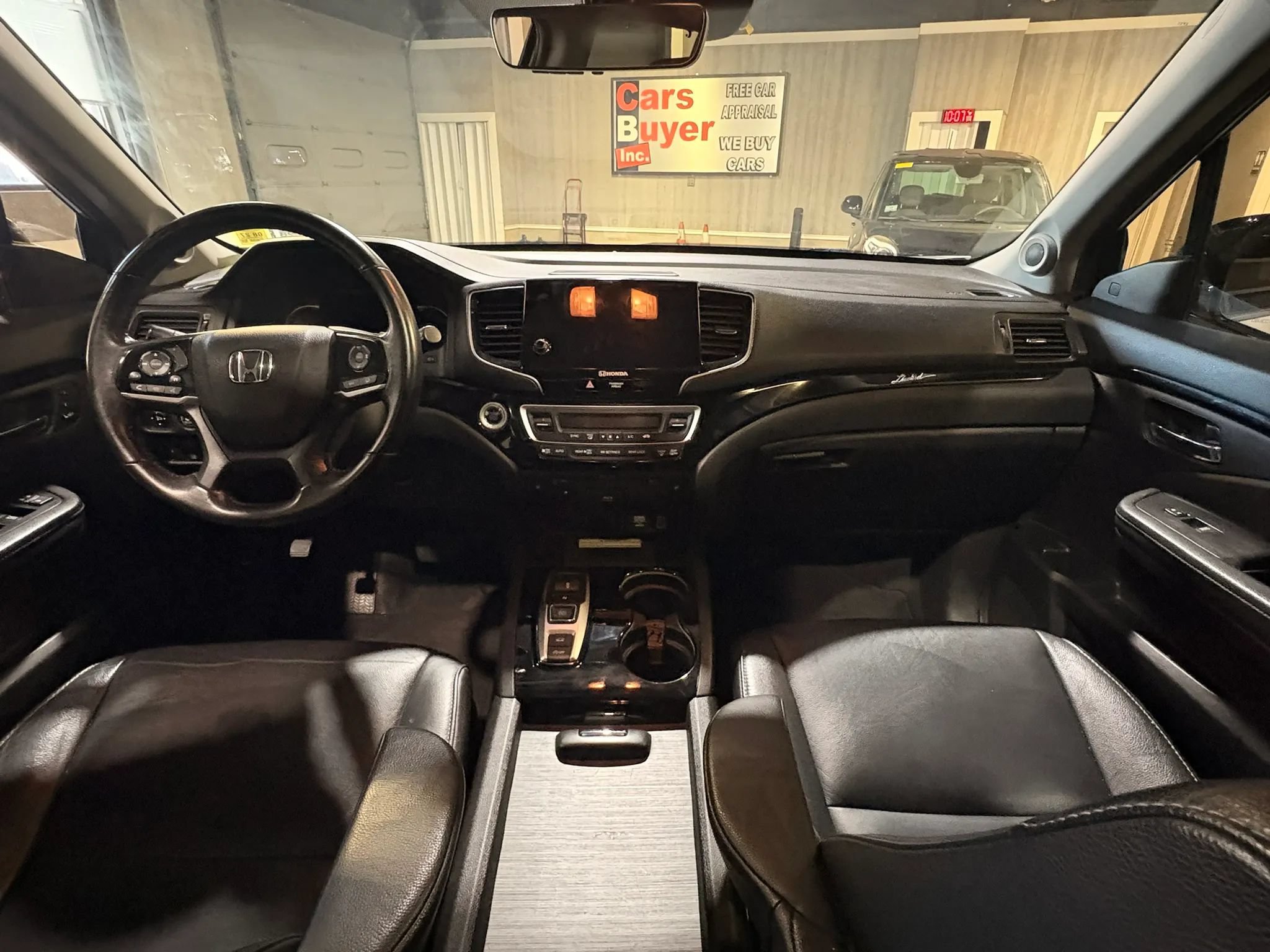 Used 2019 Honda Pilot Touring image 14