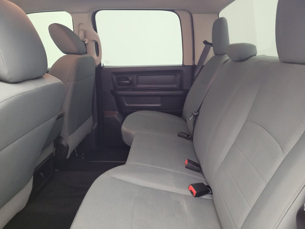 Used 2017 RAM 1500 Express RWD image 18