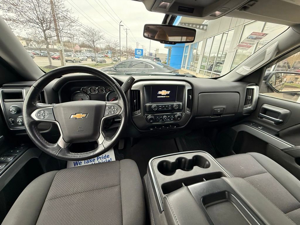 Used 2018 Chevrolet Silverado 1500 LT w/ LPO, Black Pack image 6