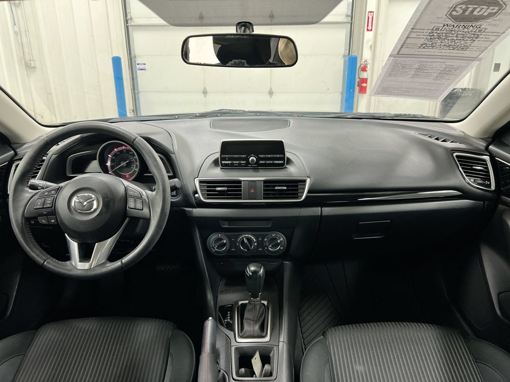 Used 2014 MAZDA MAZDA3 i Touring FWD image 10