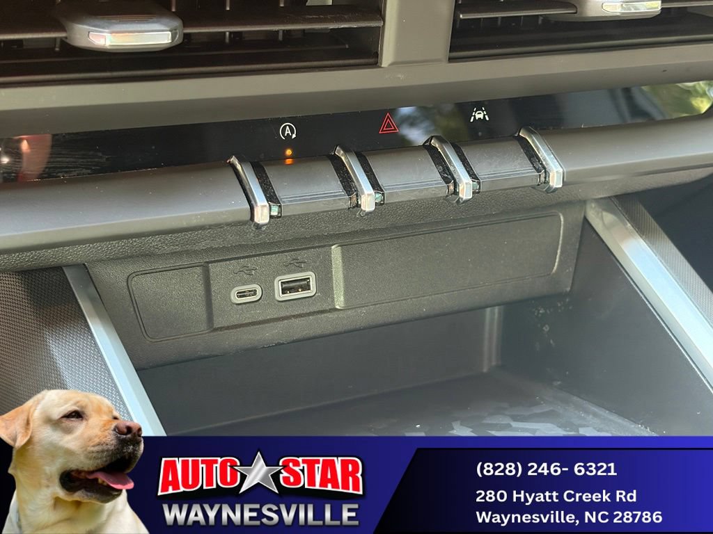 Used 2026 Chevrolet Colorado Trail Boss AWD/4WD image 17