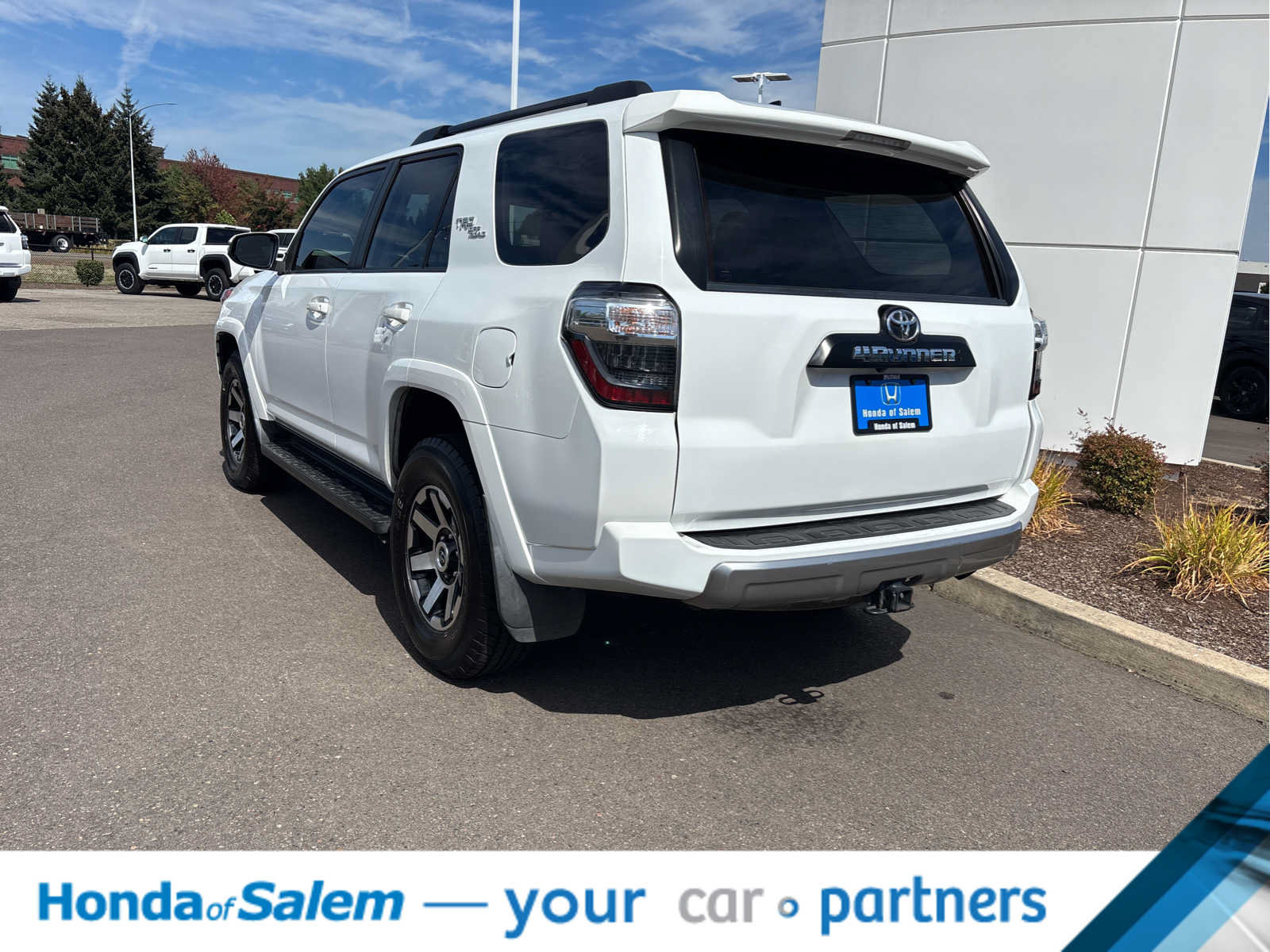 Used 2022 Toyota 4Runner TRD Off-Road Premium AWD/4WD image 4