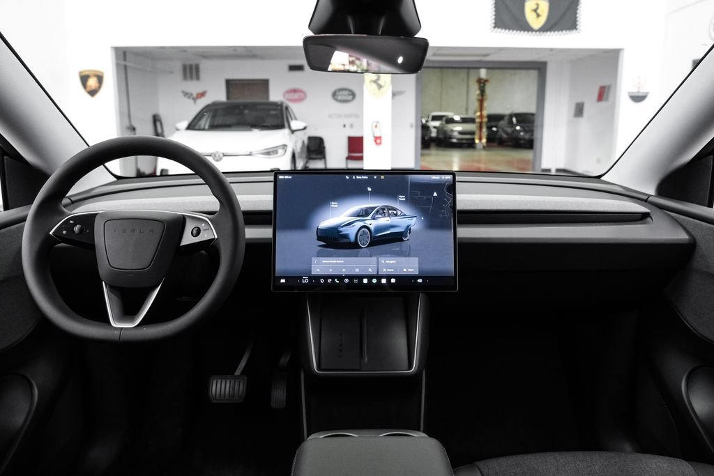Used 2026 Tesla Model Y 2WD image 13