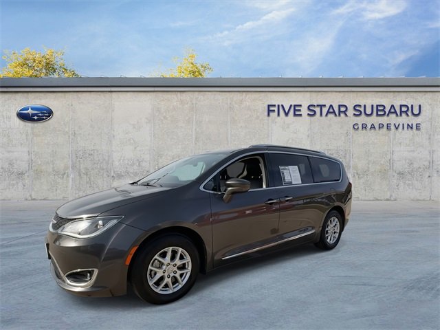 Used 2020 Chrysler Pacifica Touring-L image 4