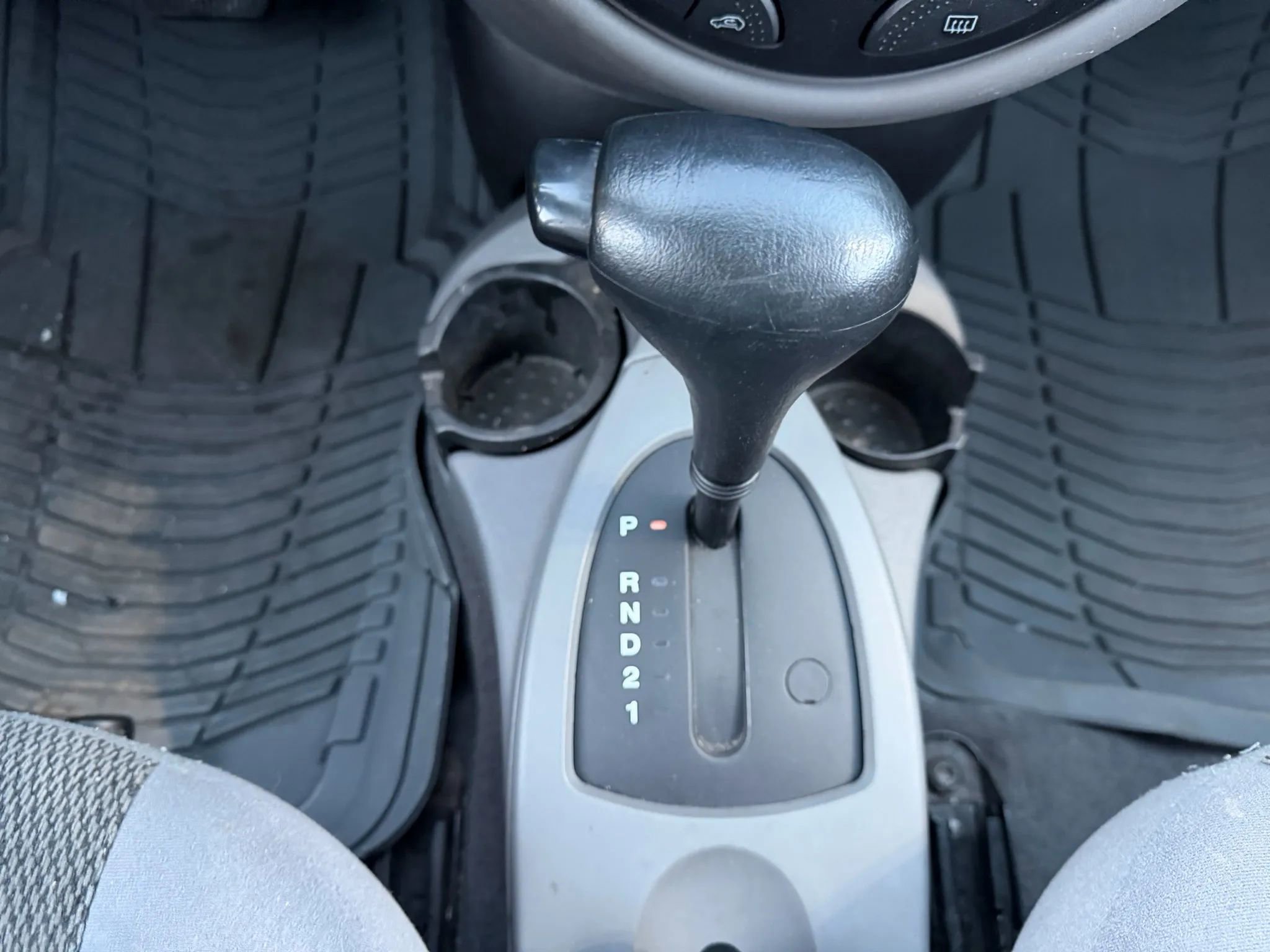 Used 2004 Ford Focus LX image 23