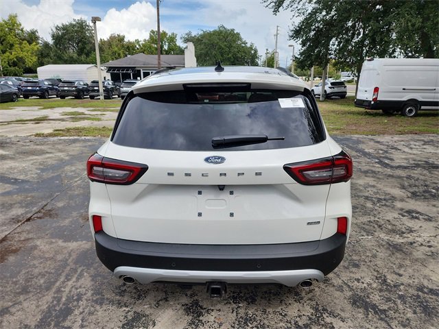 New 2026 Ford Escape SE w/ PHEV Premium Package FWD image 4